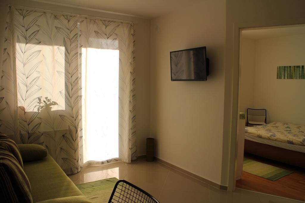 Bamboo Wellness Apartment Siófok Kamer foto