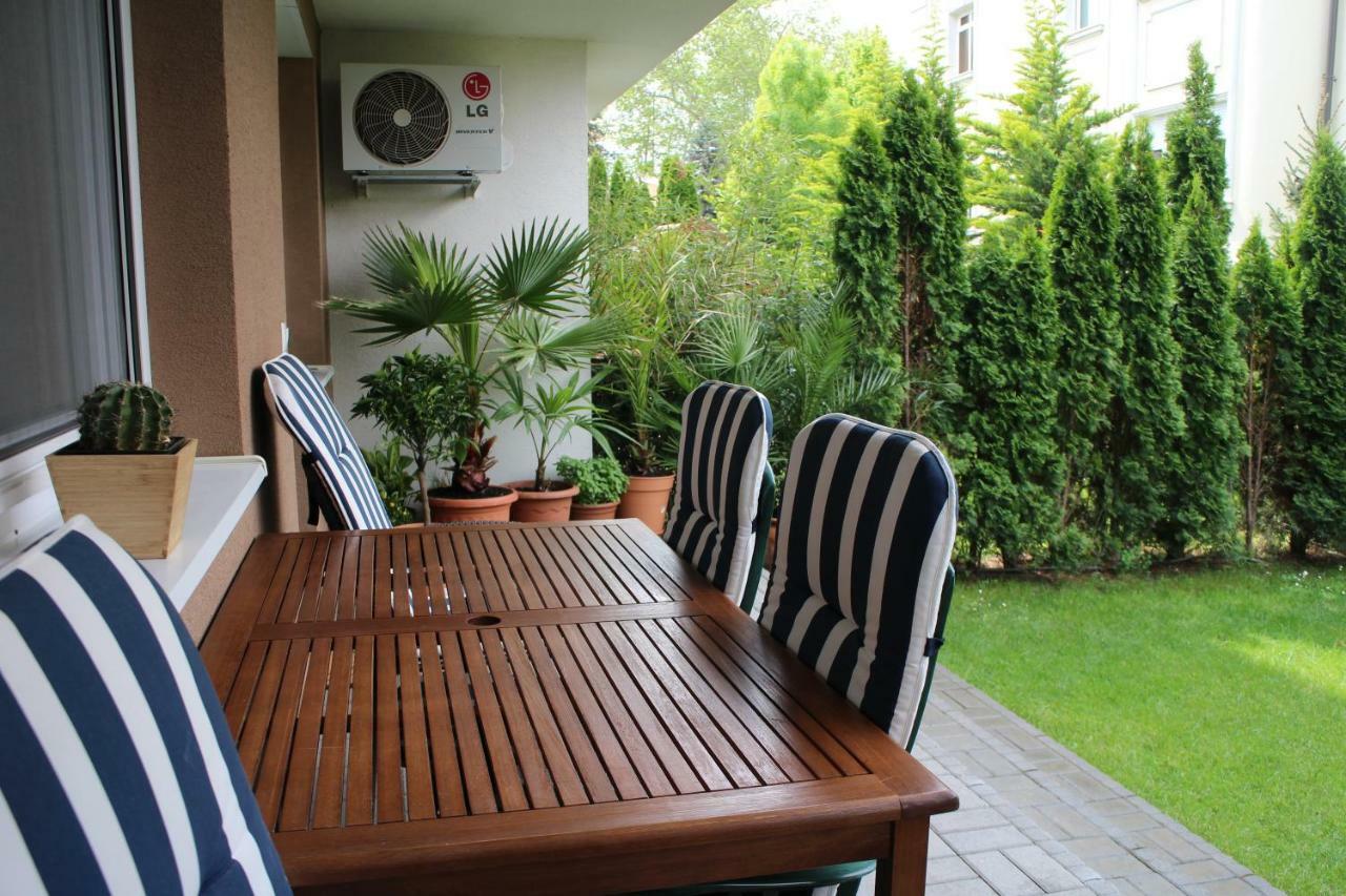 Bamboo Wellness Apartment Siófok Buitenkant foto